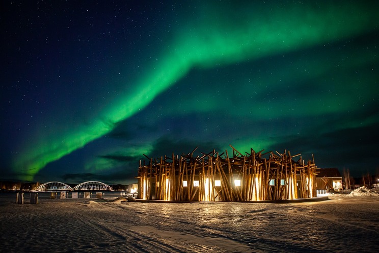 Arctic bath  aurora borealis photo anders blomqvist
