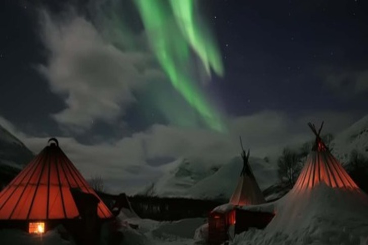 Campo base aurora main