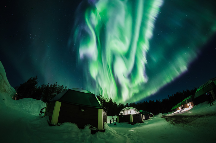 Aurora Boreale In Finlandia Sotto Un Manto Di Stelle Igloo Con La Volta Di Vetro E Safari Artici Norama Tour Operator