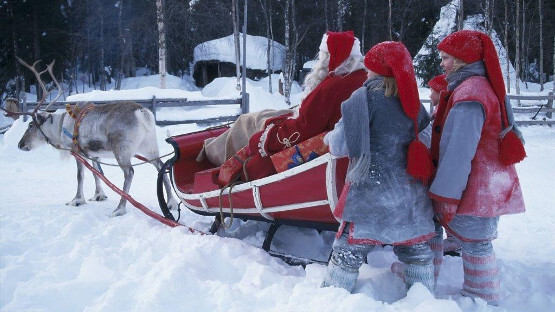 Santa claus estate 3